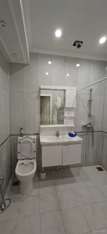 Satılır 3 otaqlı mənzil 106 m²