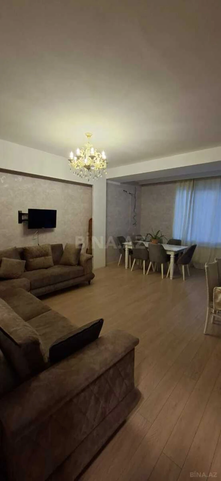 Satılır 3 otaqlı mənzil 106 m²