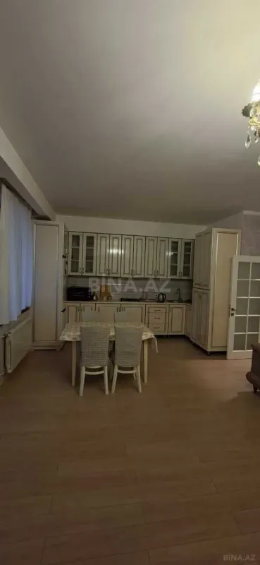 Satılır 3 otaqlı mənzil 106 m²
