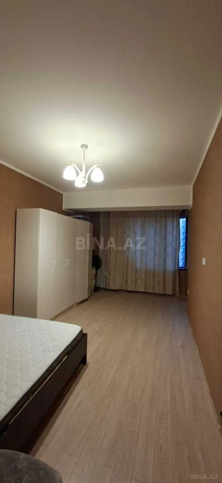 Satılır 3 otaqlı mənzil 106 m²