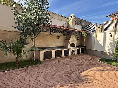Satılır 6 otaqlı həyət evi 342 m²