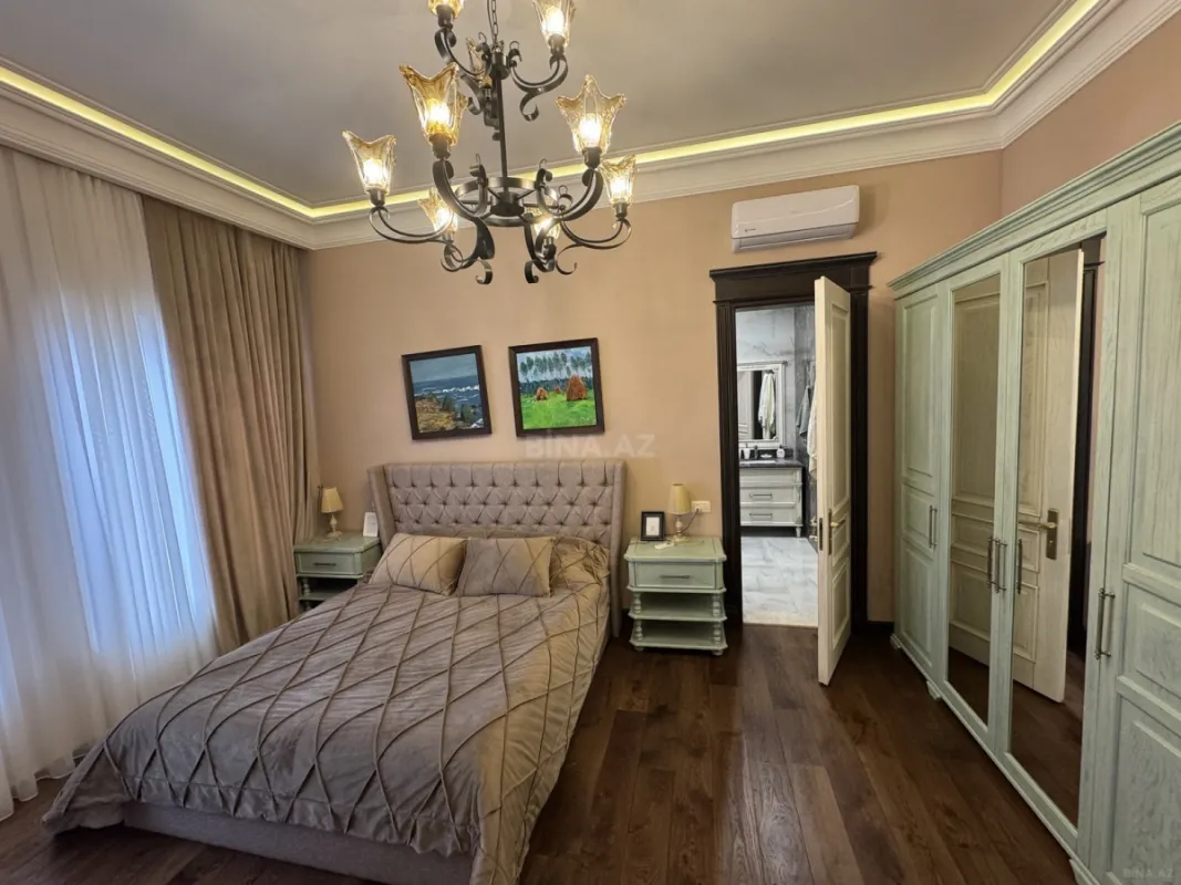 Satılır 6 otaqlı həyət evi 342 m²