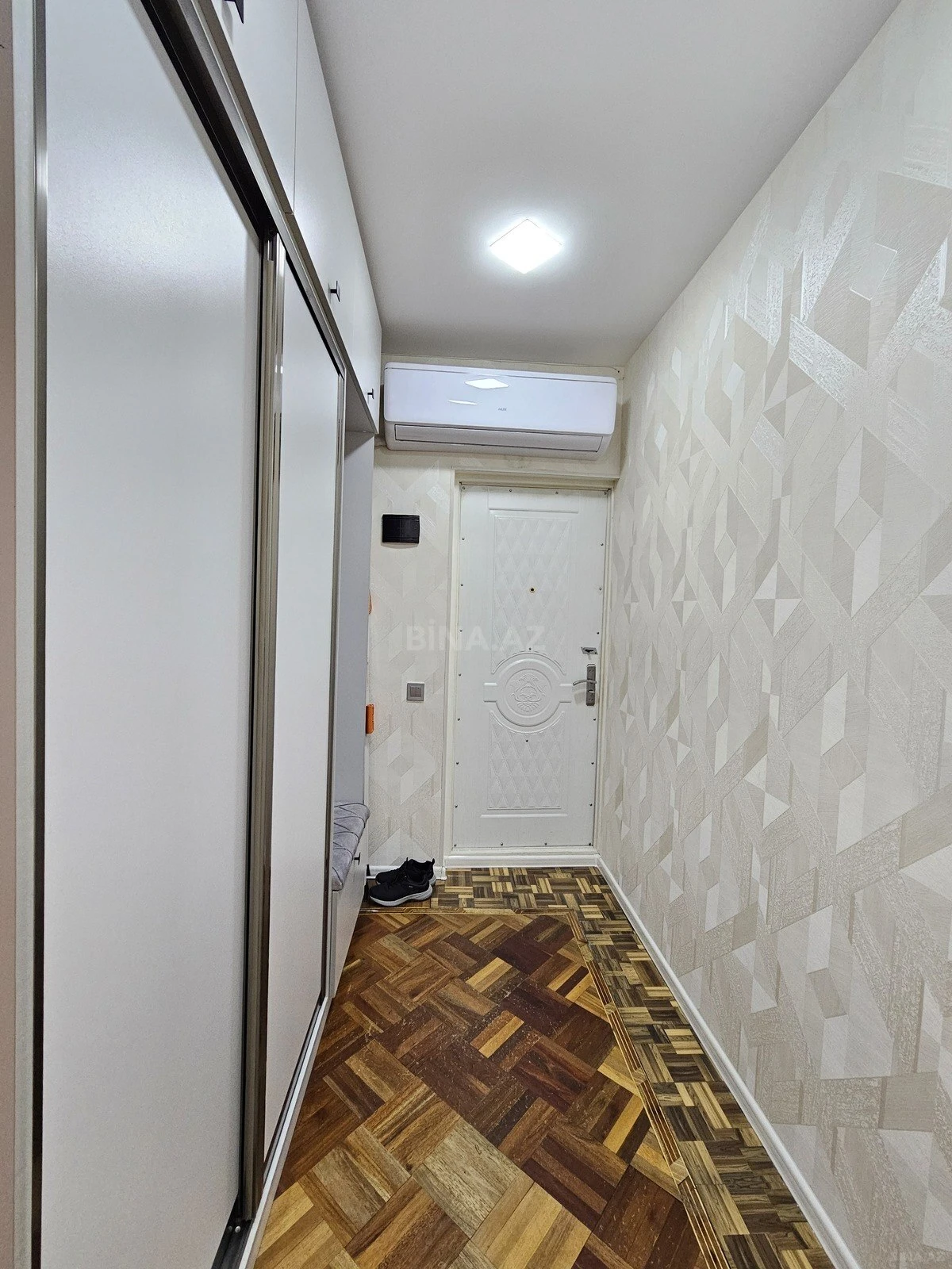 Satılır 3 otaqlı mənzil 85 m²