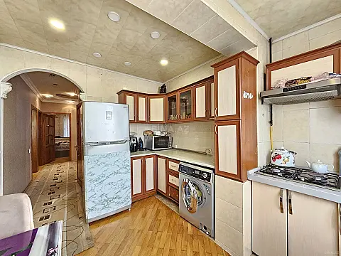 Satılır 3 otaqlı mənzil 90 m²