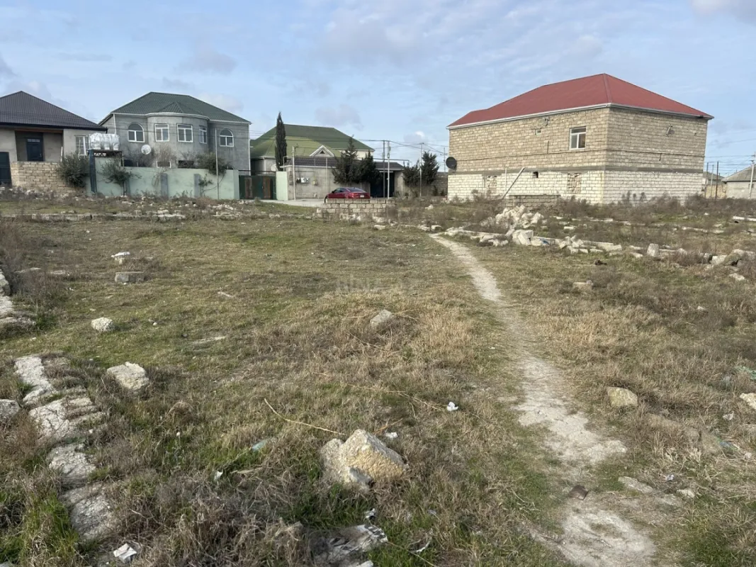Satılır torpaq sahəsi 2 m²