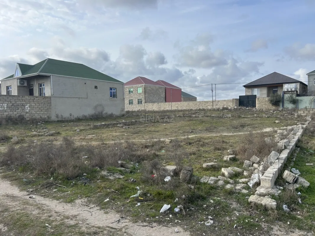 Satılır torpaq sahəsi 2 m²