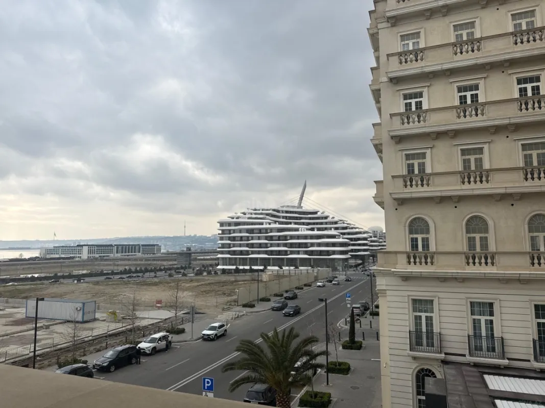 Satılır 3 otaqlı mənzil 112.4 m²