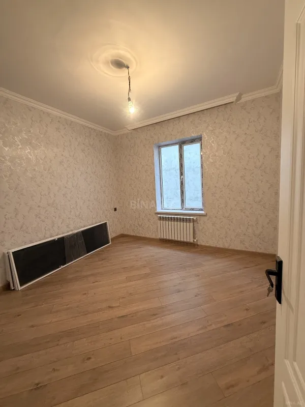 Satılır 8 otaqlı həyət evi 160 m²