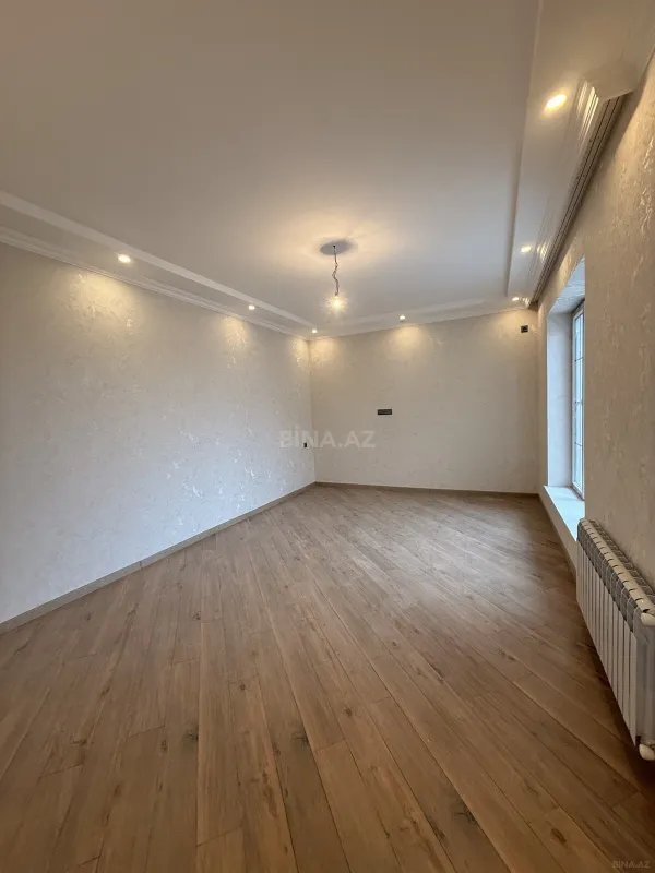 Satılır 8 otaqlı həyət evi 160 m²