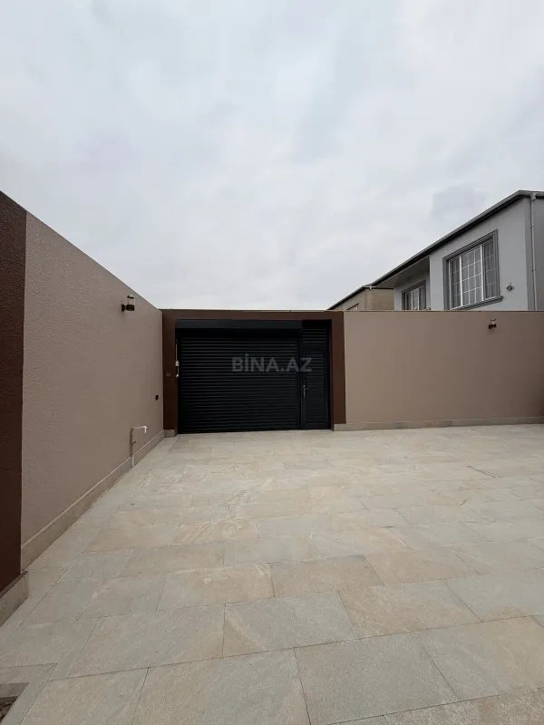 Satılır 8 otaqlı həyət evi 160 m²