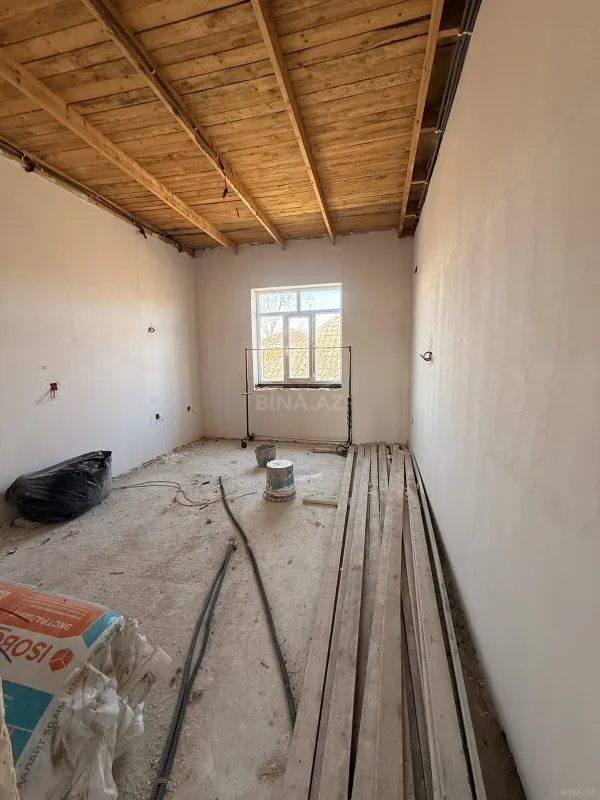 Satılır 4 otaqlı həyət evi 330 m²