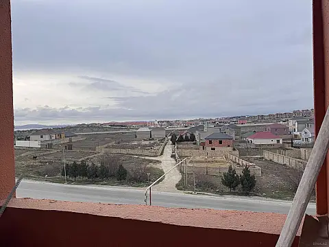 Satılır 2 otaqlı mənzil 56 m²