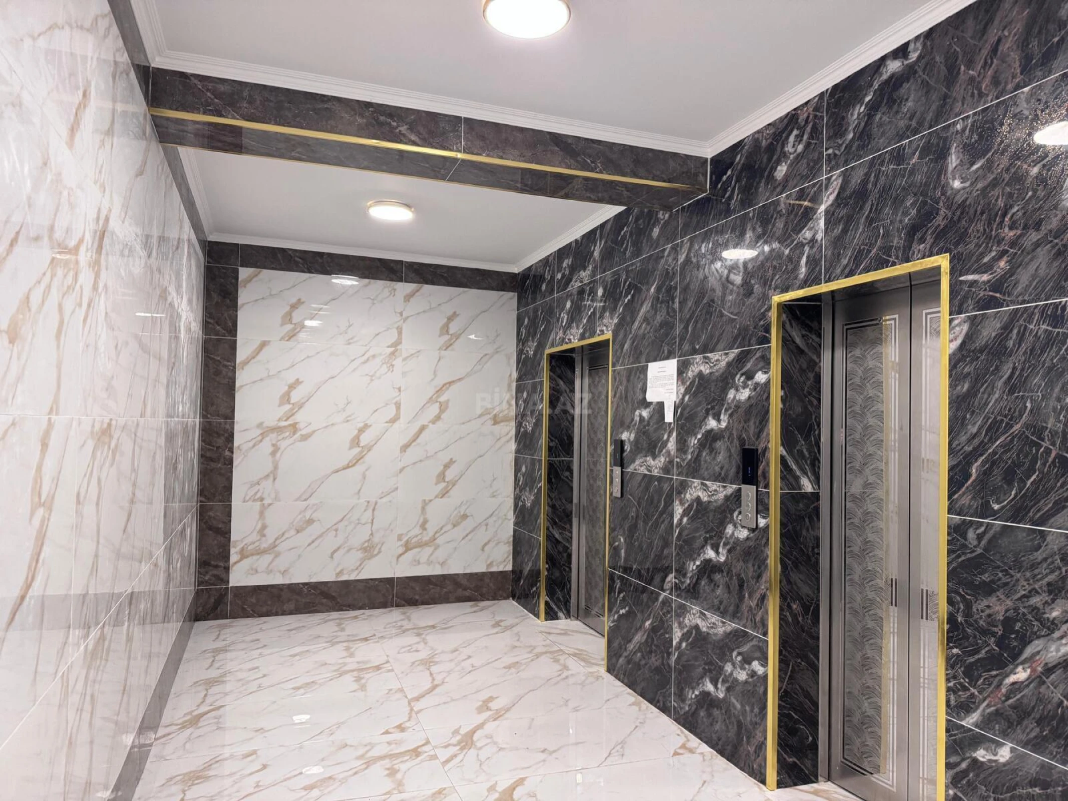 Satılır 2 otaqlı mənzil 56 m²