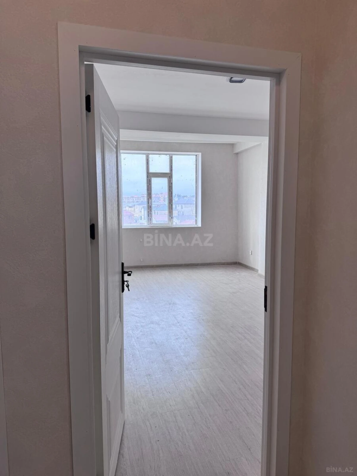 Satılır 2 otaqlı mənzil 56 m²