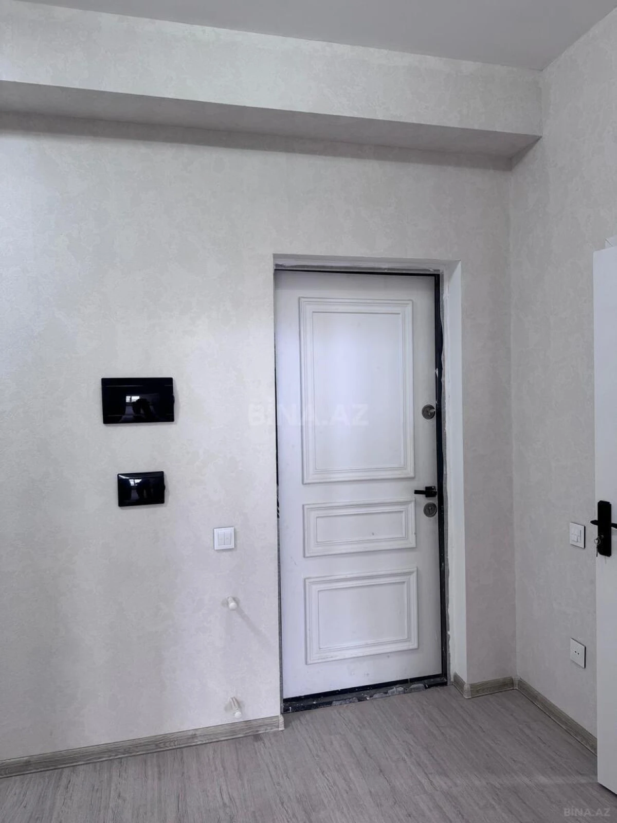 Satılır 2 otaqlı mənzil 56 m²