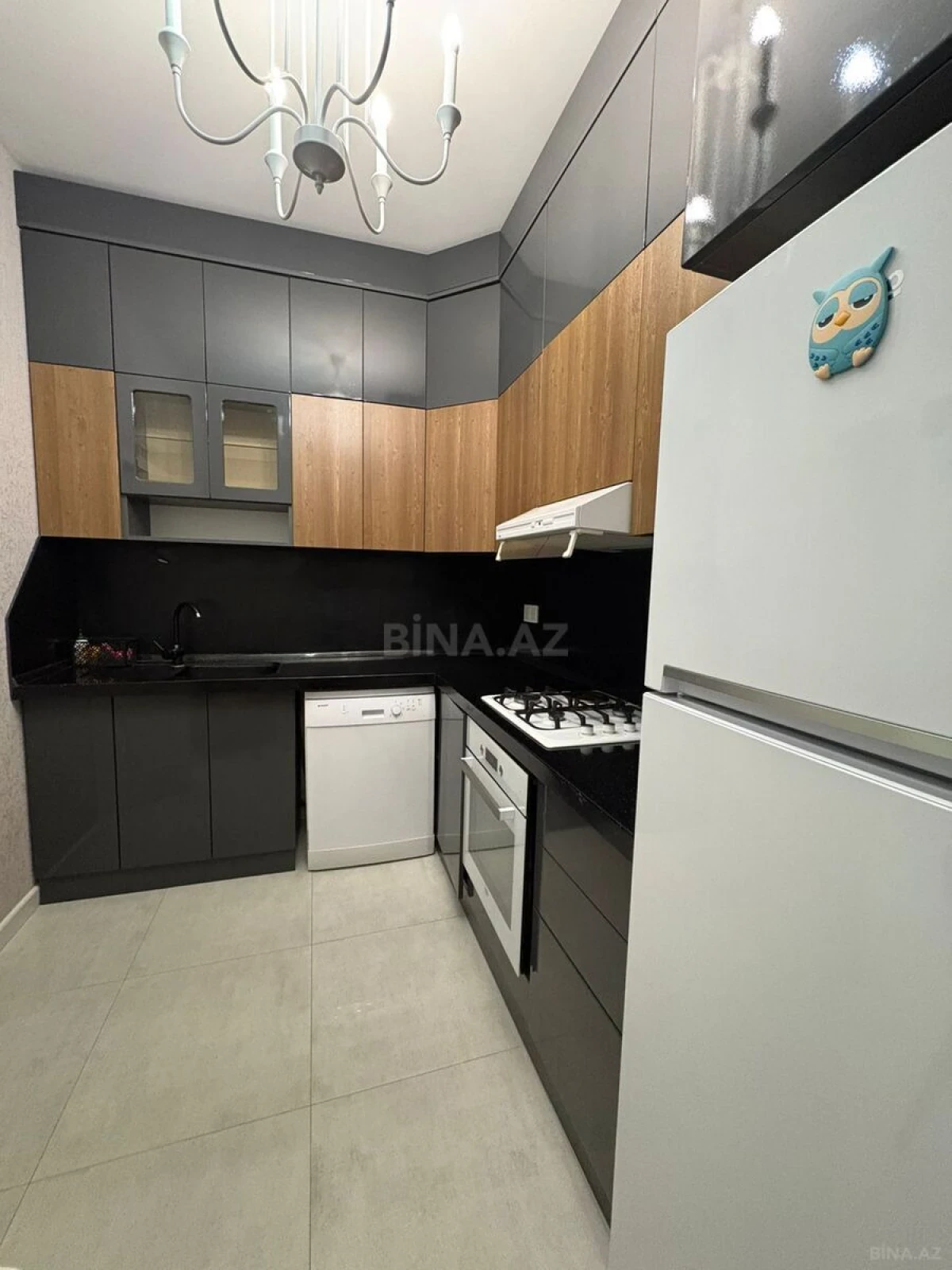 Kirayə verilir 3 otaqlı mənzil 105 m²