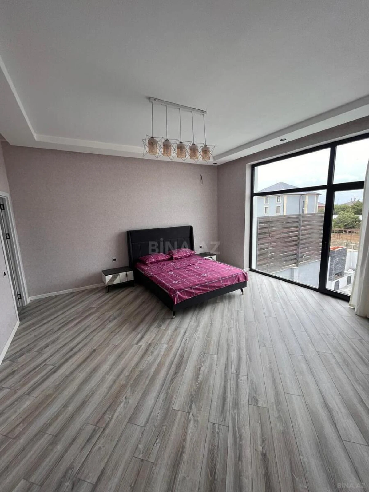 Kirayə verilir 5 otaqlı həyət evi 300 m²