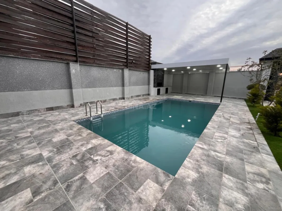 Kirayə verilir 5 otaqlı həyət evi 300 m²