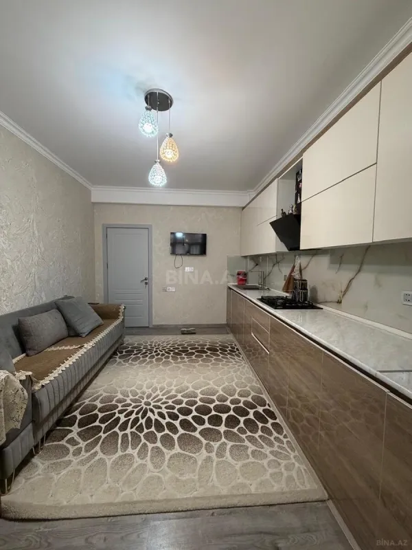 Satılır 2 otaqlı mənzil 82 m²