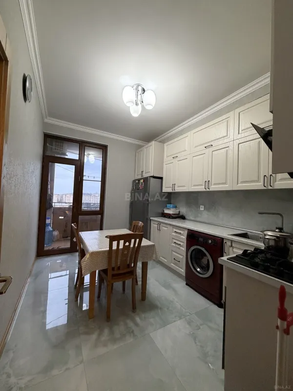 Satılır 3 otaqlı mənzil 105 m²