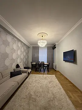 Satılır 3 otaqlı mənzil 105 m²