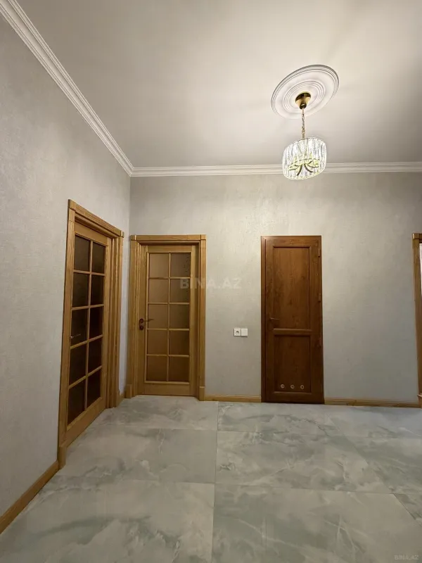 Satılır 3 otaqlı mənzil 105 m²