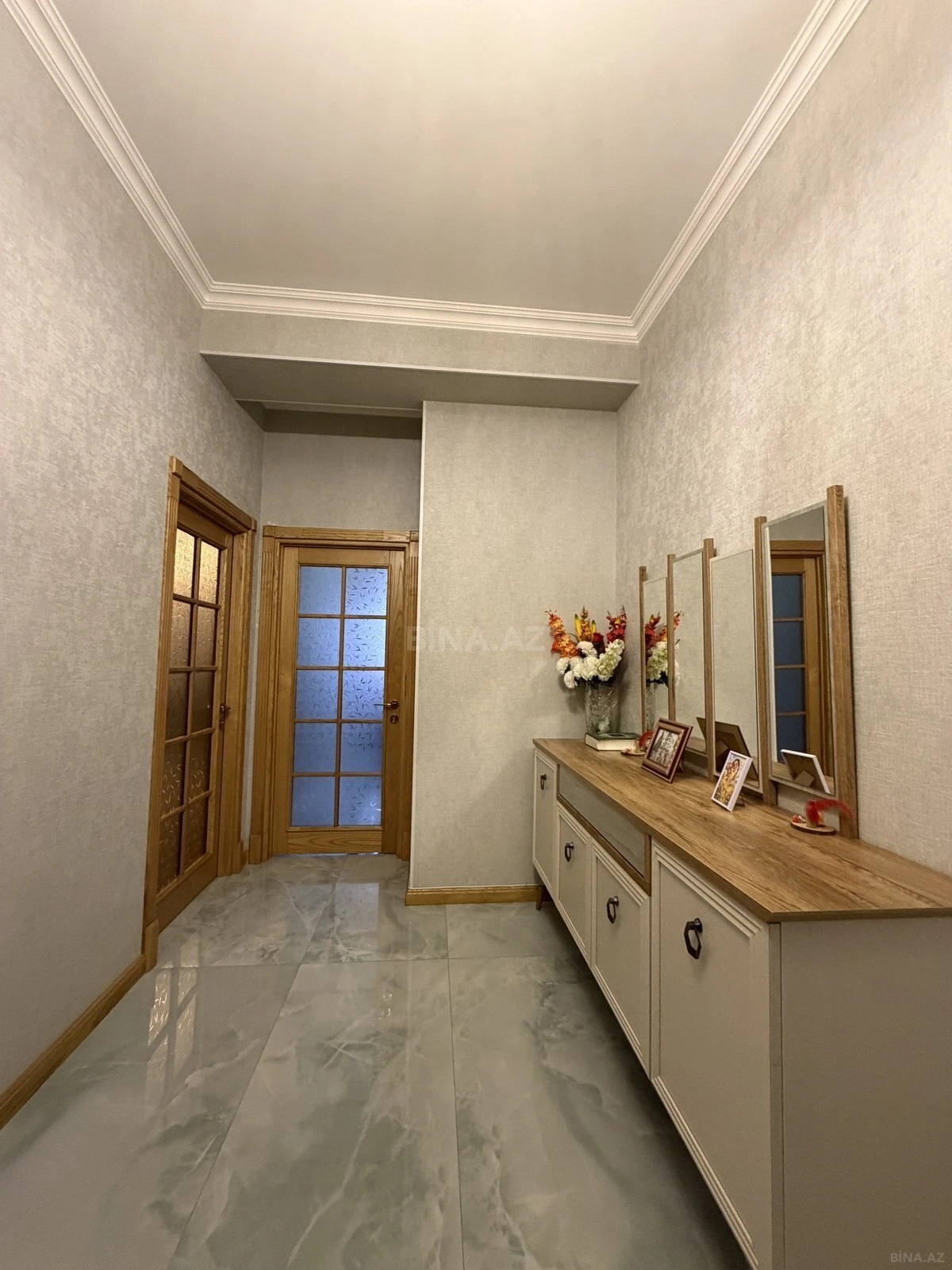 Satılır 3 otaqlı mənzil 105 m²