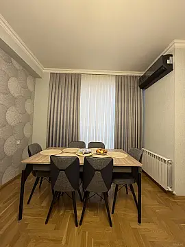 Satılır 3 otaqlı mənzil 105 m²
