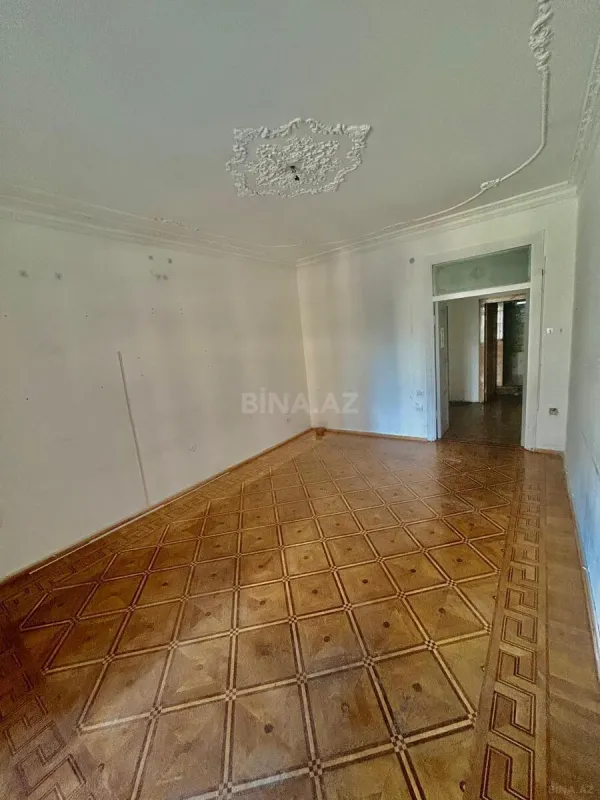 Kirayə verilir 3 otaqlı ofis 115 m²