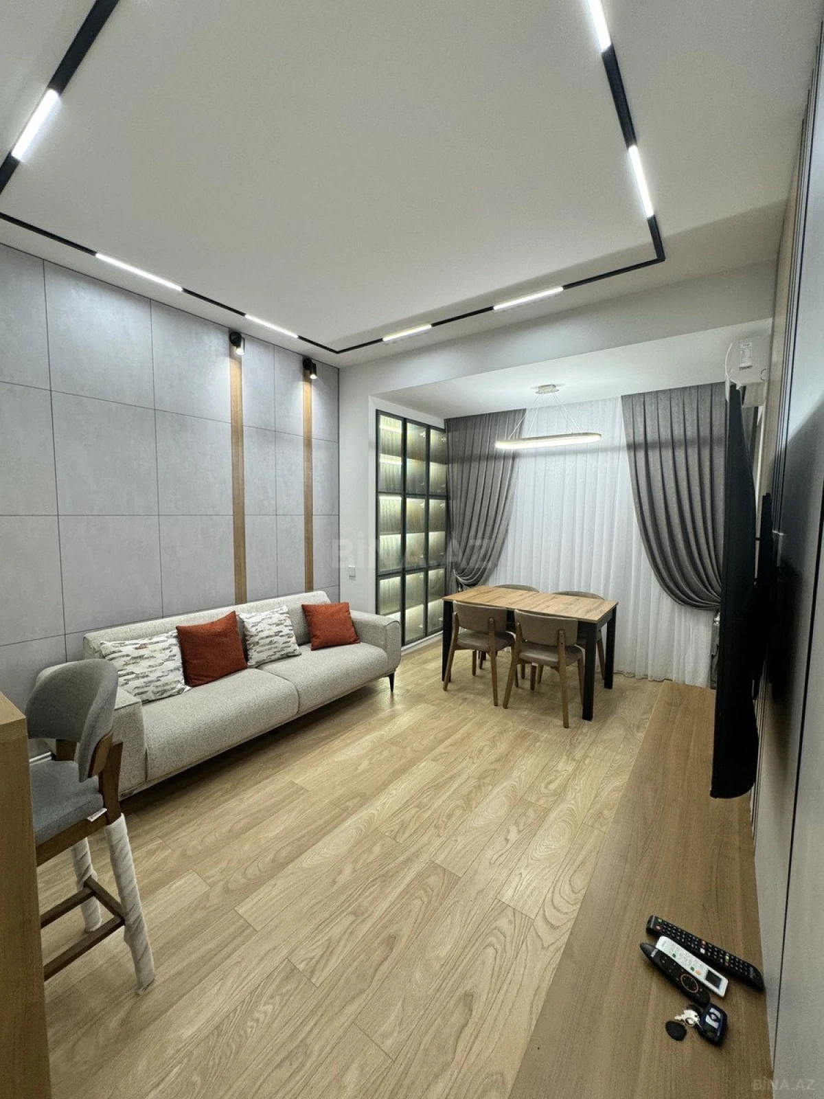 Kirayə verilir 2 otaqlı mənzil 65 m²