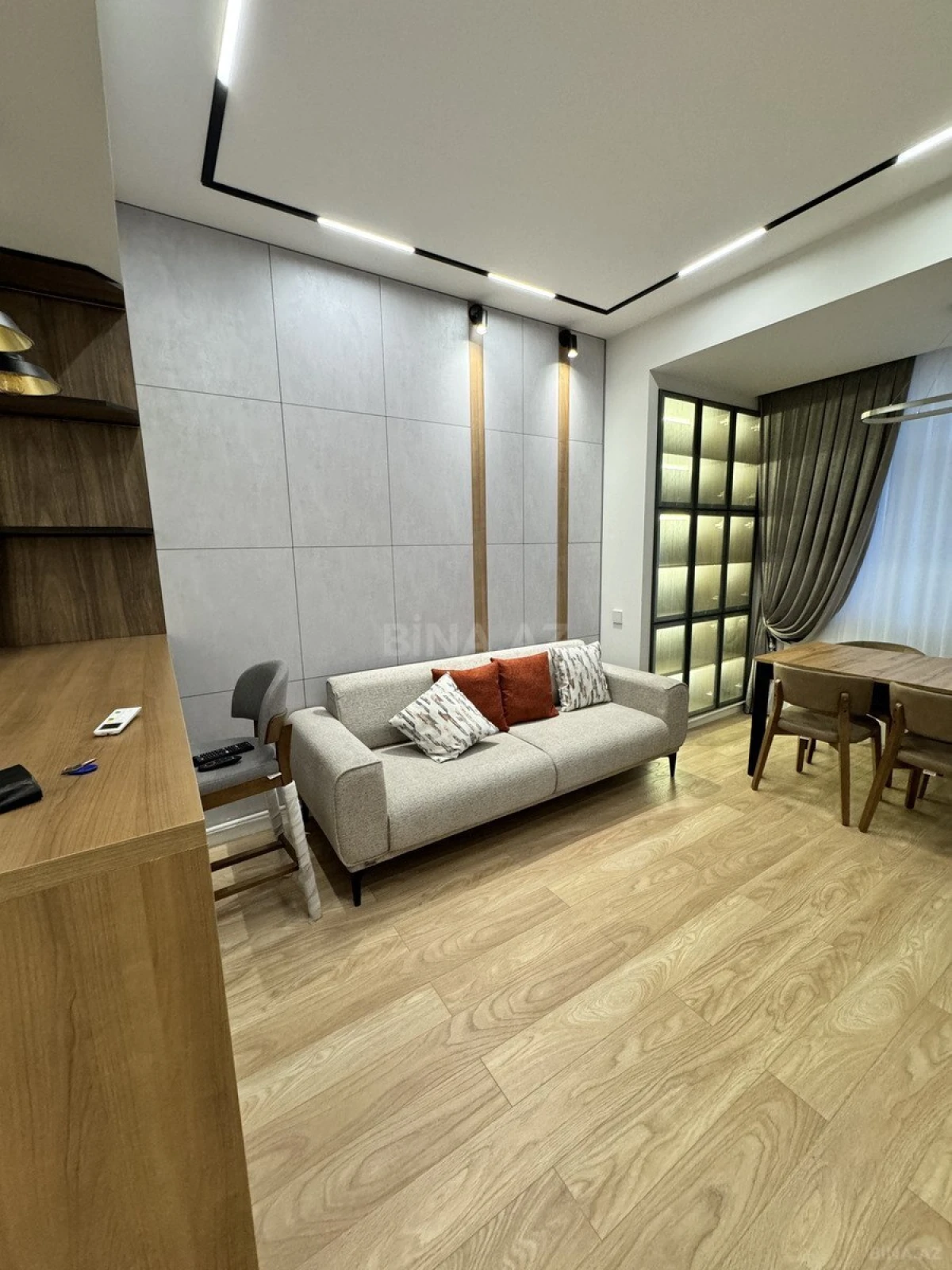 Kirayə verilir 2 otaqlı mənzil 65 m²