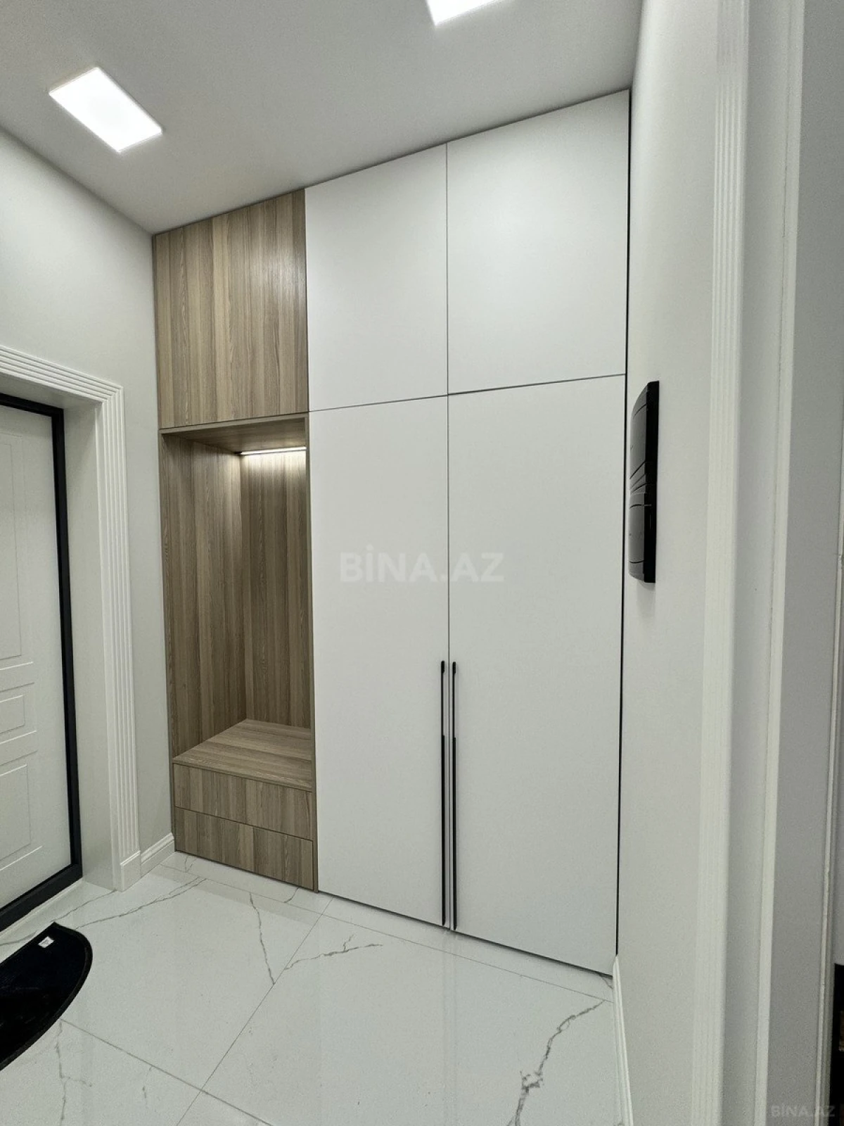 Kirayə verilir 2 otaqlı mənzil 65 m²