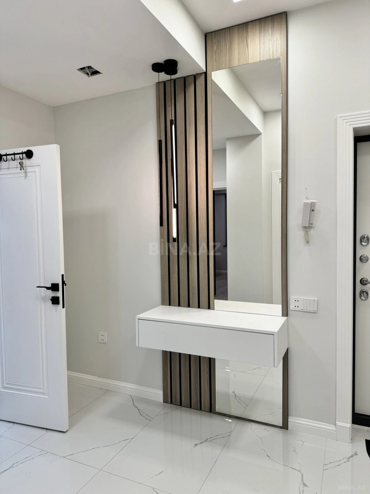 Kirayə verilir 2 otaqlı mənzil 65 m²