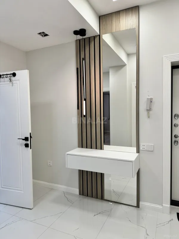 Kirayə verilir 2 otaqlı mənzil 65 m²