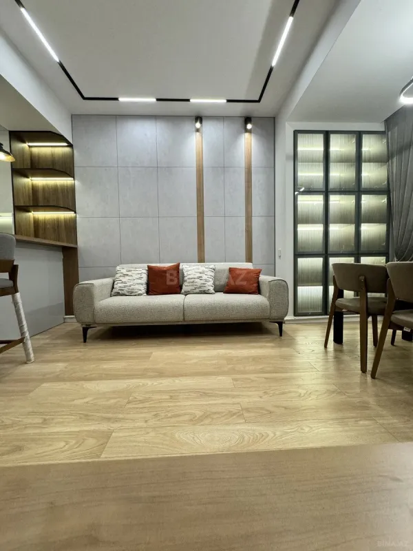 Kirayə verilir 2 otaqlı mənzil 65 m²