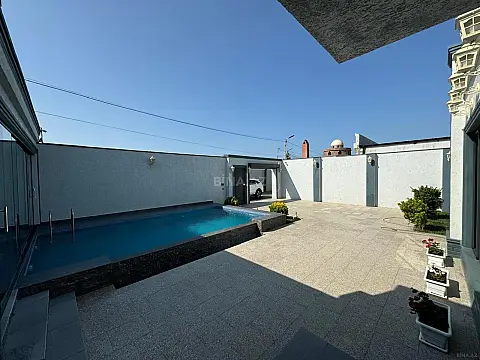 Satılır 4 otaqlı həyət evi 160 m²