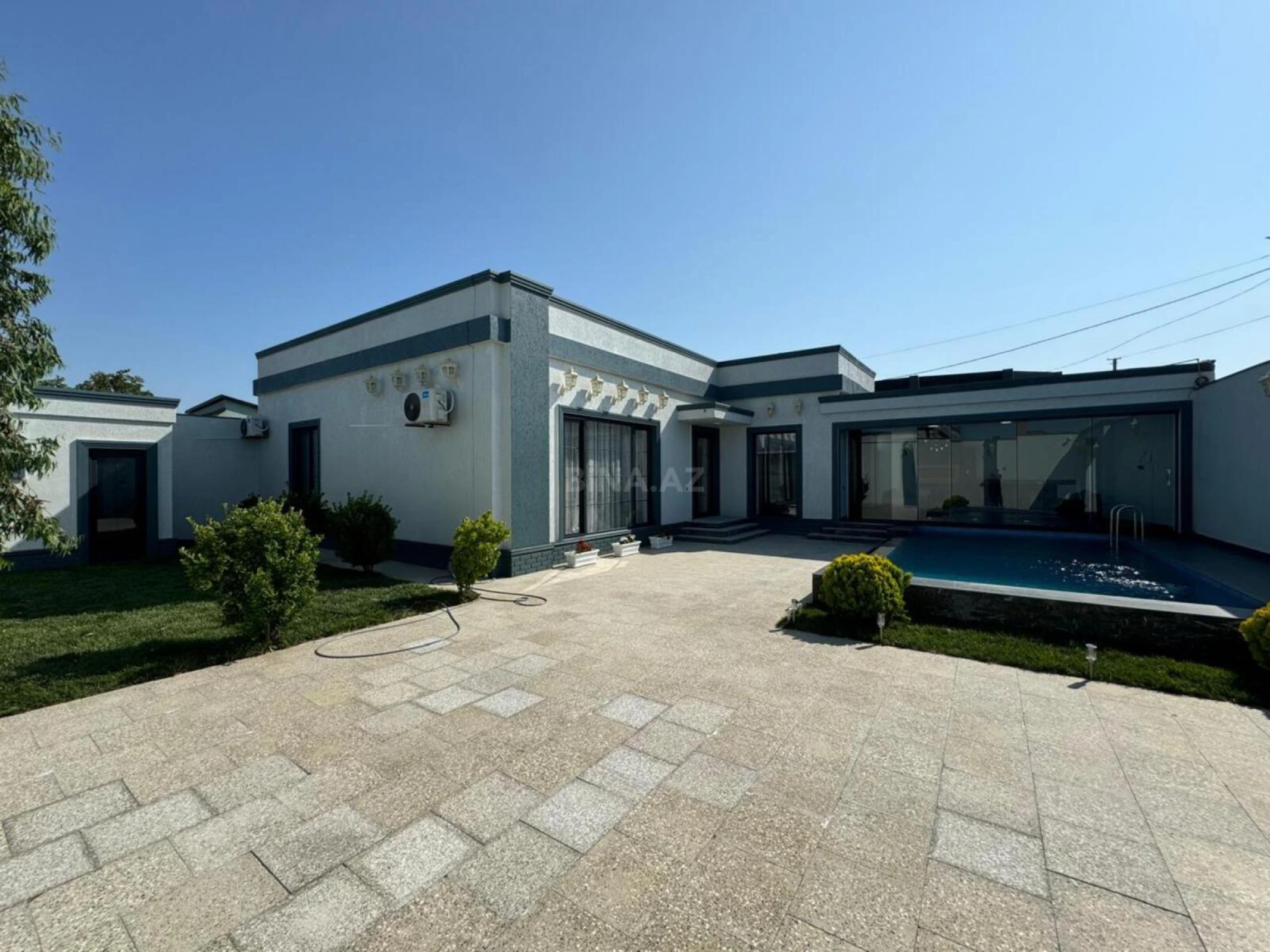 Satılır 4 otaqlı həyət evi 160 m²