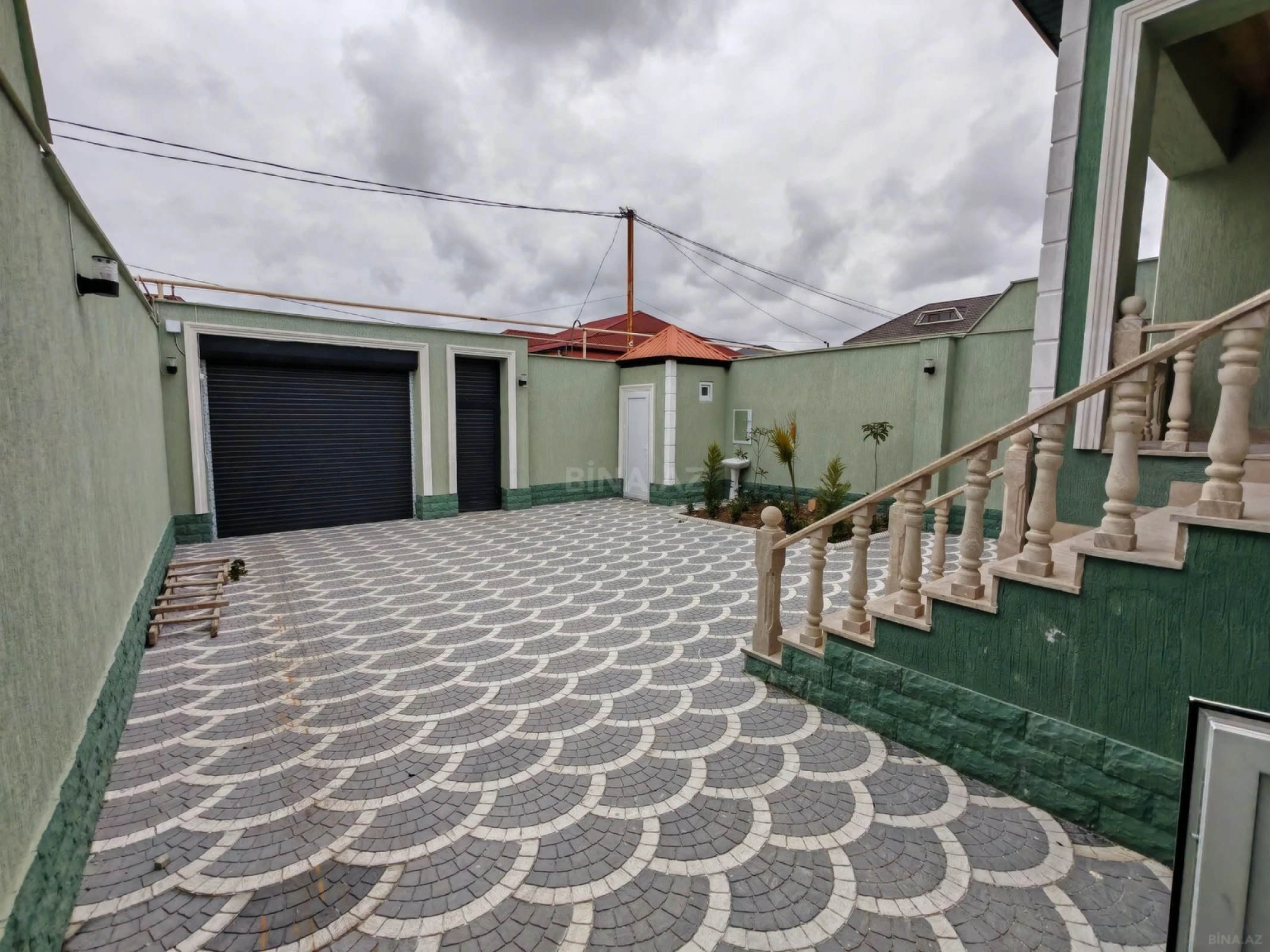 Satılır 4 otaqlı həyət evi 130 m²