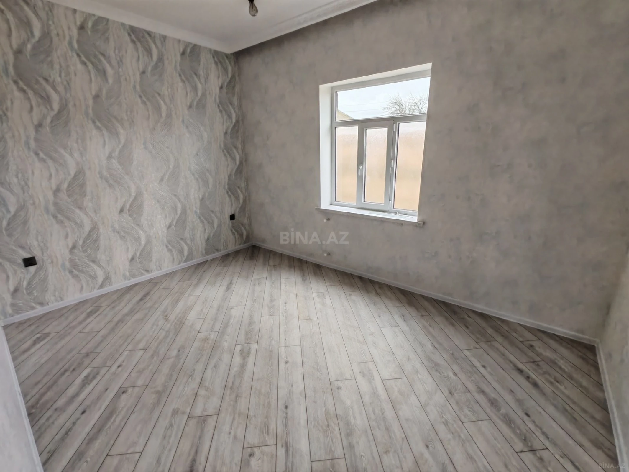 Satılır 4 otaqlı həyət evi 130 m²