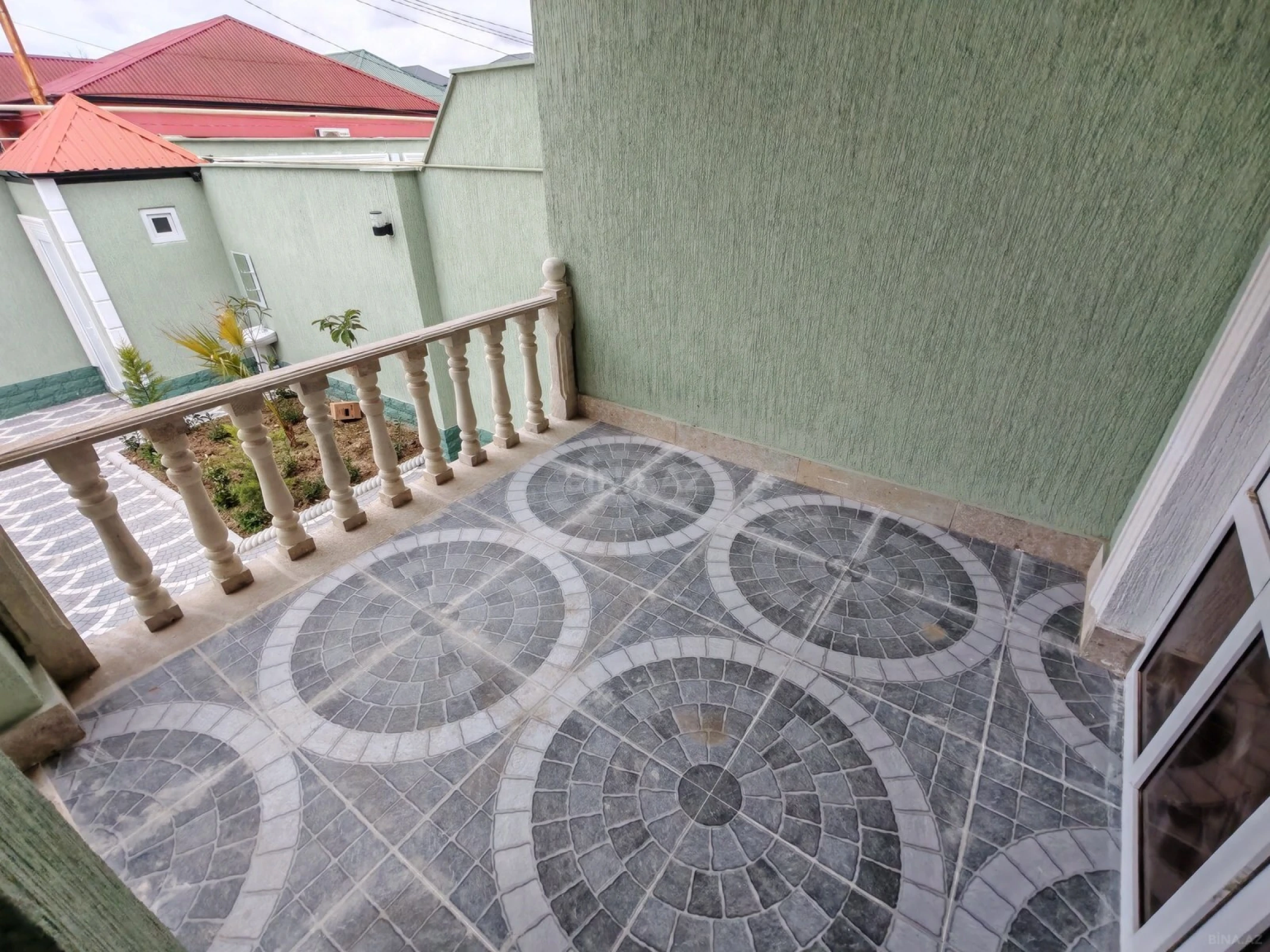 Satılır 4 otaqlı həyət evi 130 m²