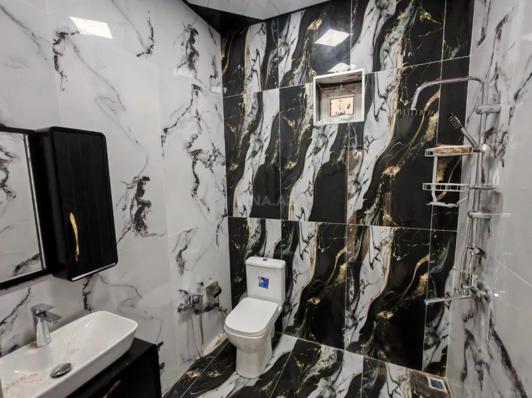 Satılır 4 otaqlı həyət evi 130 m²