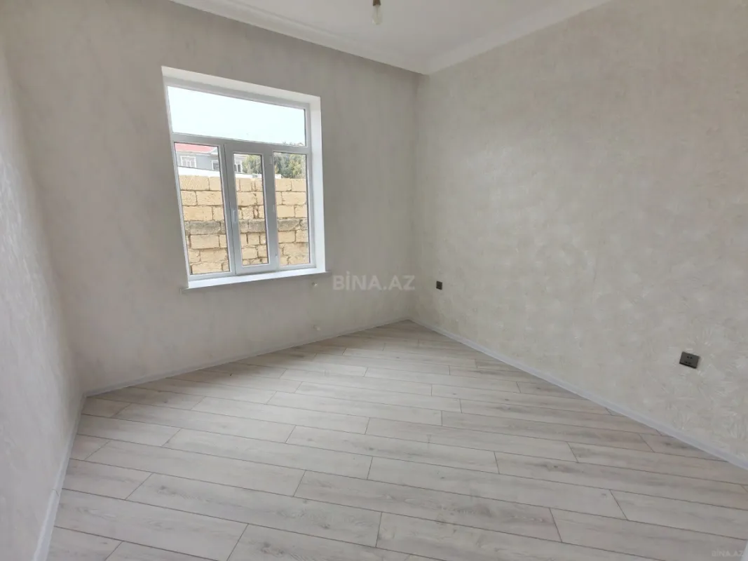 Satılır 4 otaqlı həyət evi 130 m²