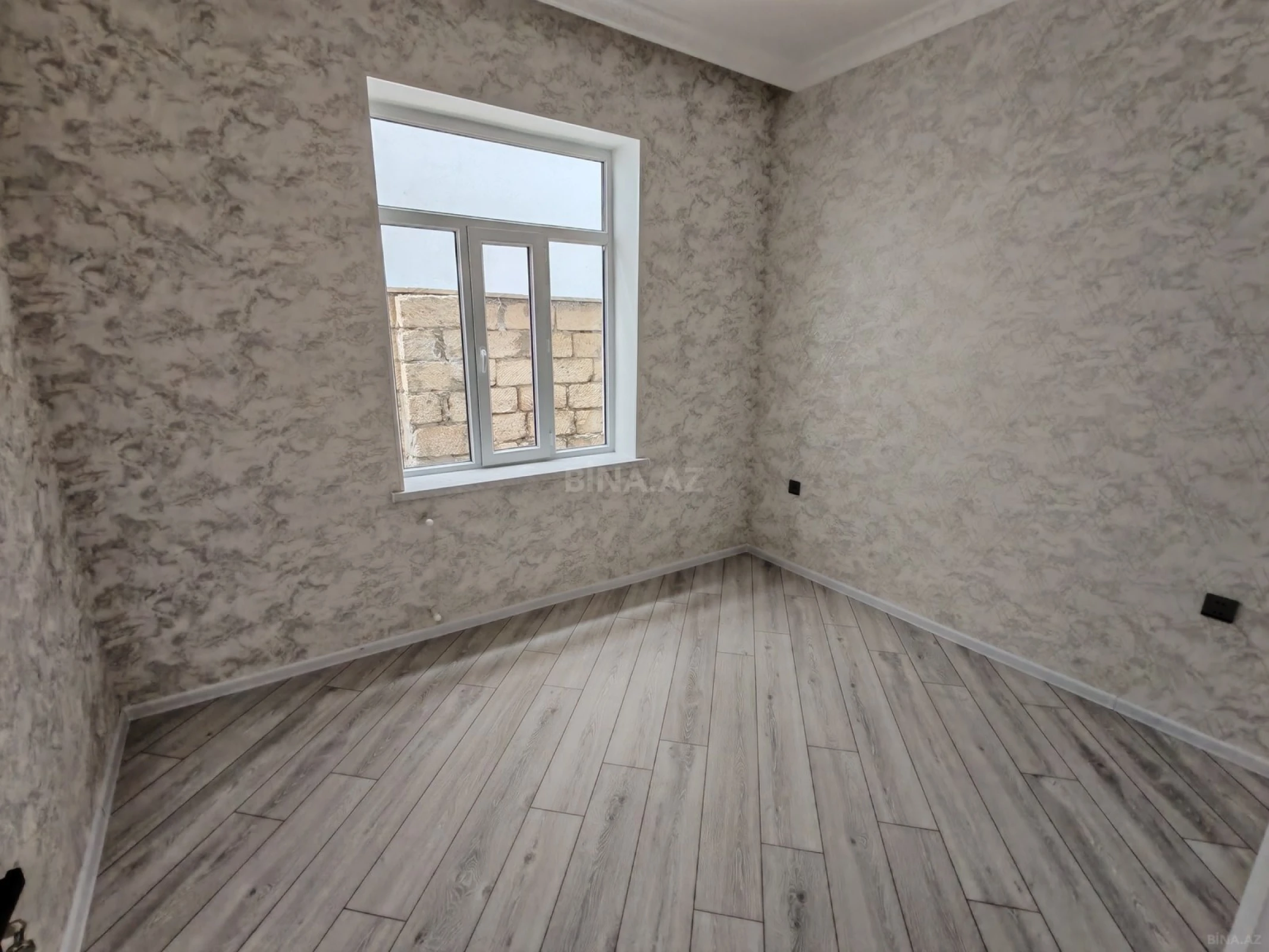 Satılır 4 otaqlı həyət evi 130 m²