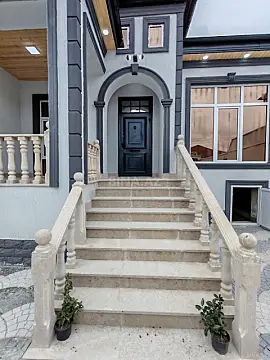 Satılır 4 otaqlı həyət evi 130 m²