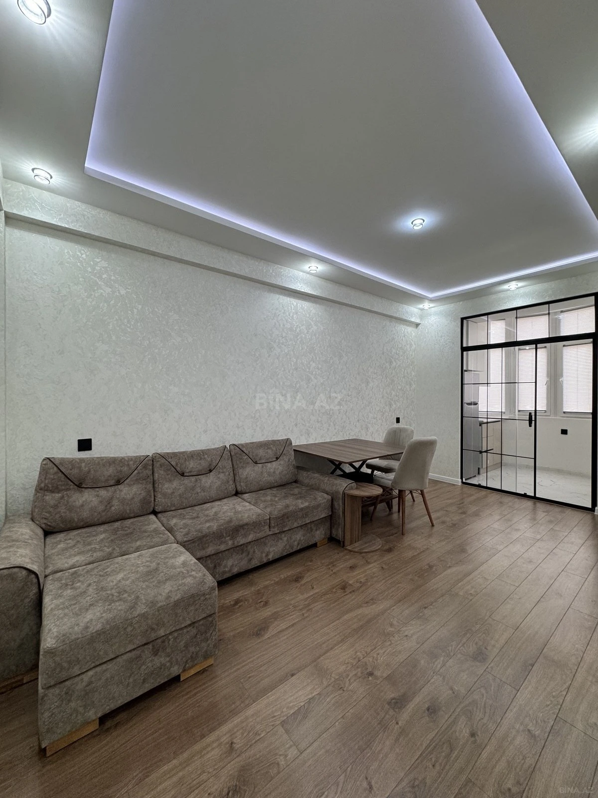 Satılır 2 otaqlı mənzil 58 m²