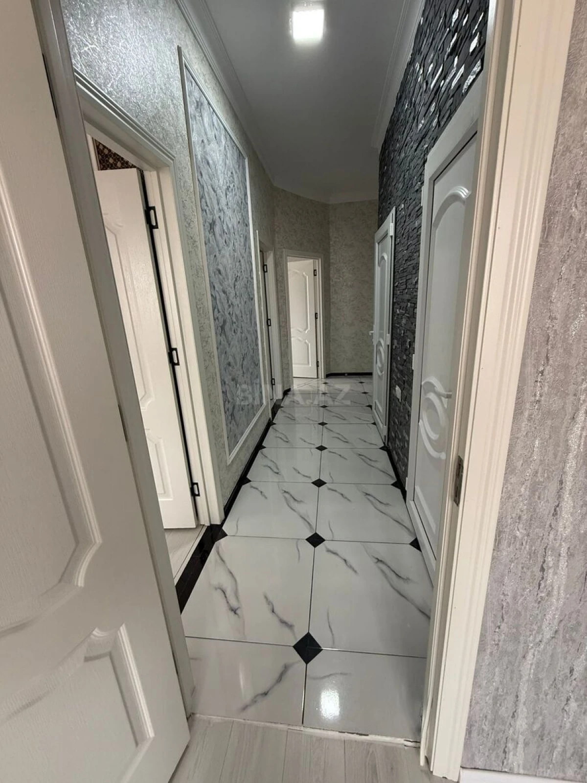 Satılır 3 otaqlı mənzil 86 m²