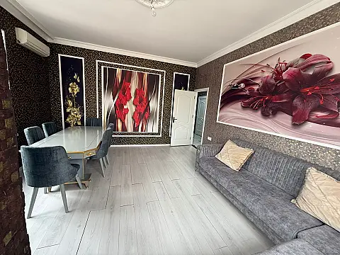 Satılır 3 otaqlı mənzil 86 m²