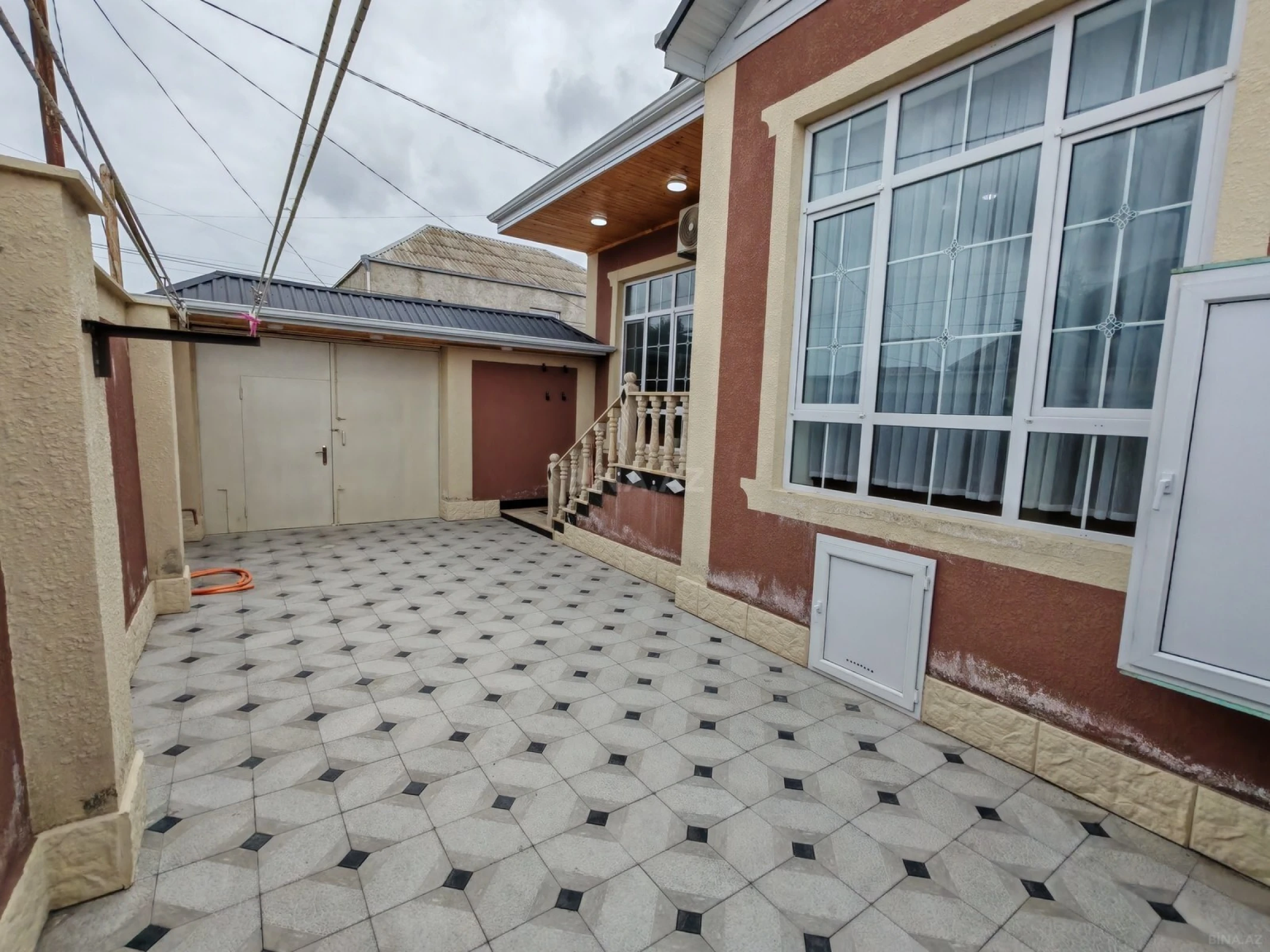 Satılır 3 otaqlı həyət evi 105 m²