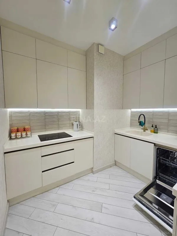 Kirayə verilir 3 otaqlı mənzil 110 m²