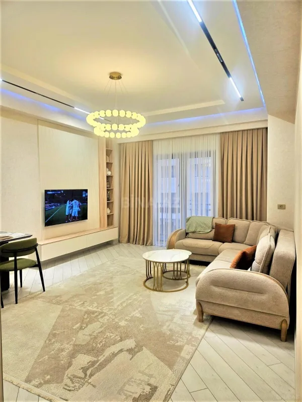 Kirayə verilir 3 otaqlı mənzil 110 m²